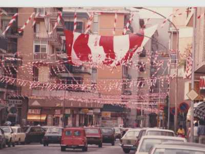 L�intera citt� era in attesa: c�erano sciarpe e striscioni in ogni angolo...